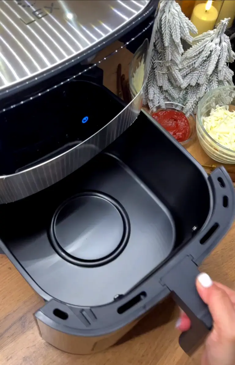 скриншот из видео